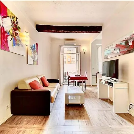 Apartment 1 - 41h3 *